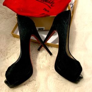 Christian Louboutin- Altadama 140 astrakan black 37.5 original $995